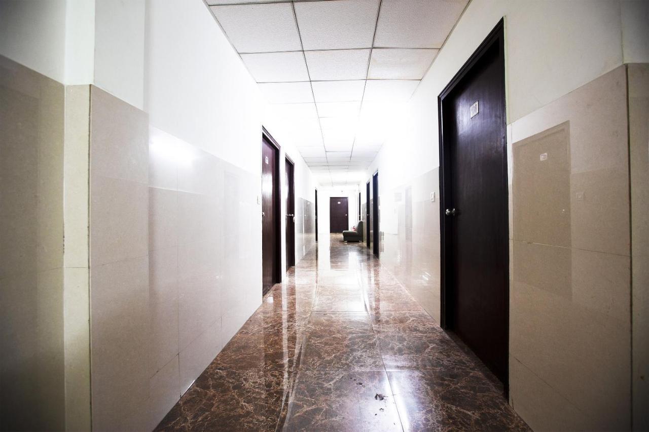 Oyo 44174 Hotel Mid Town Prime Harthala Εξωτερικό φωτογραφία
