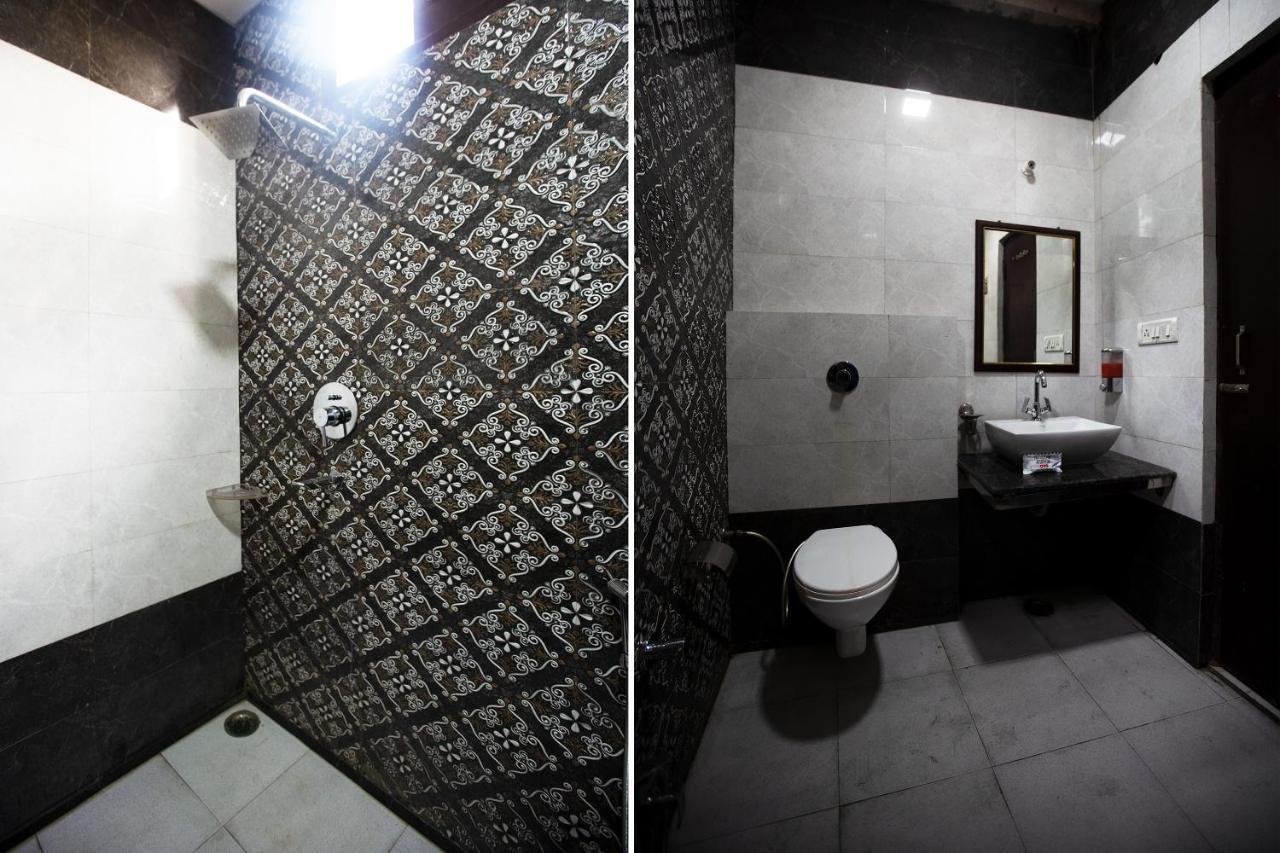 Oyo 44174 Hotel Mid Town Prime Harthala Εξωτερικό φωτογραφία